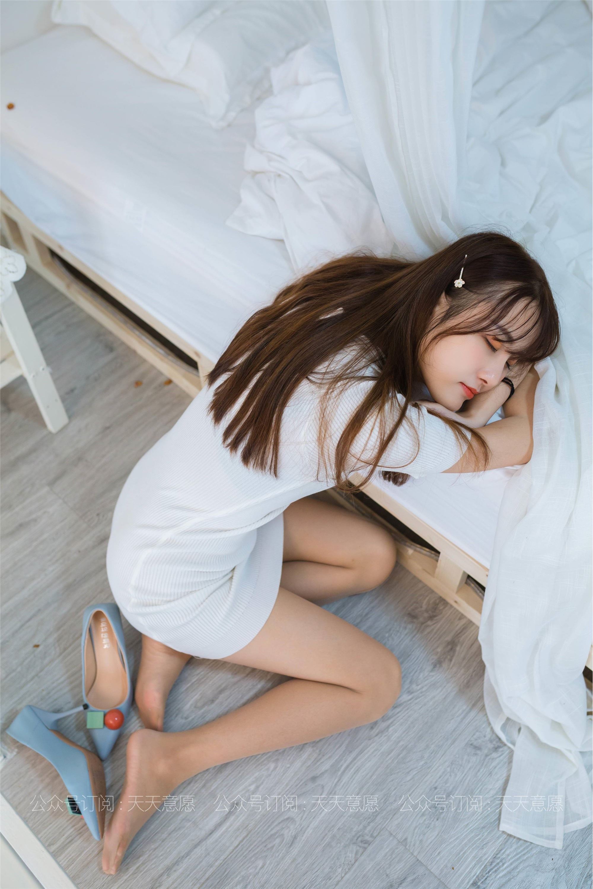 IESS异思趣向 - 模特：婉苹《自愈系白色玫瑰》